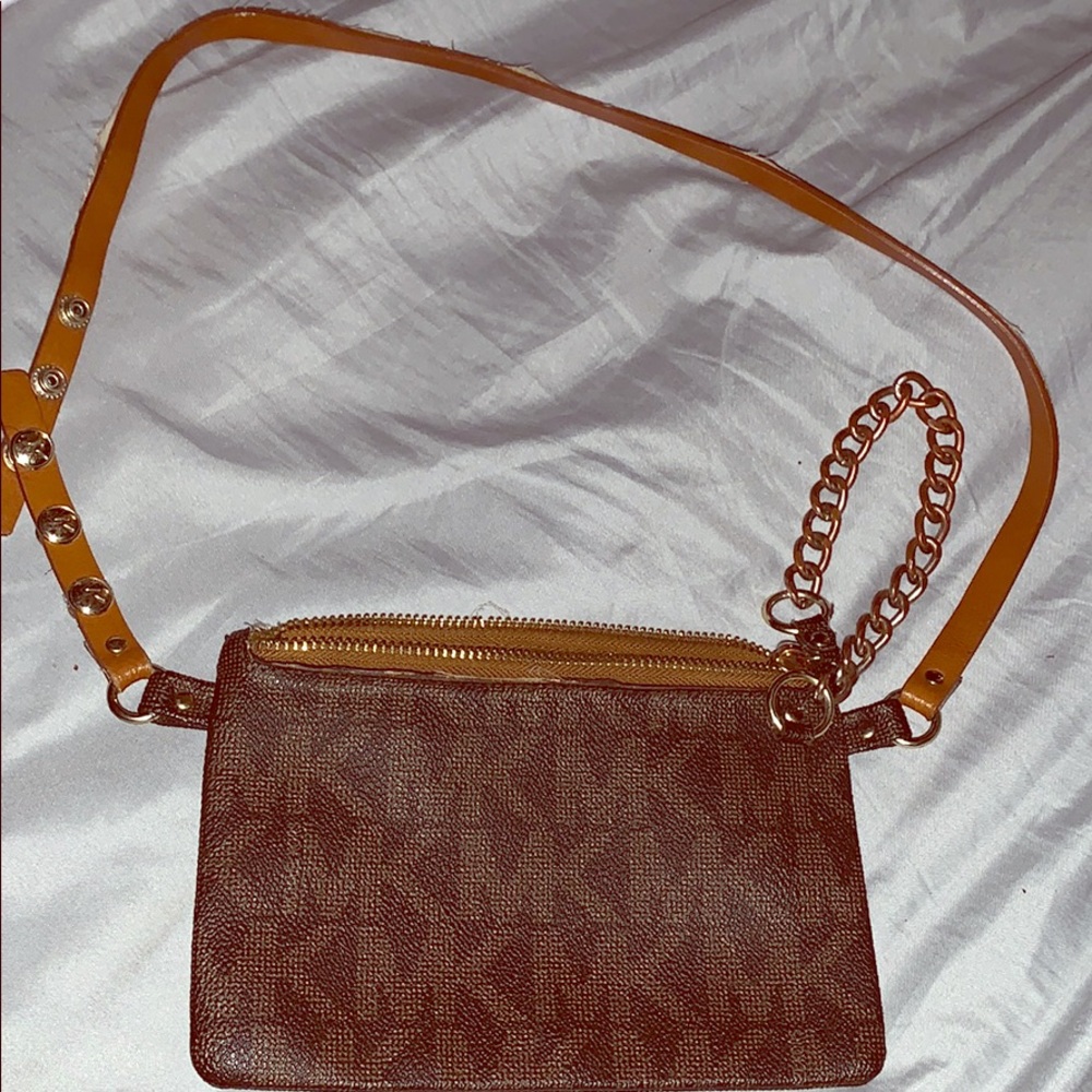Michael Kors pouch